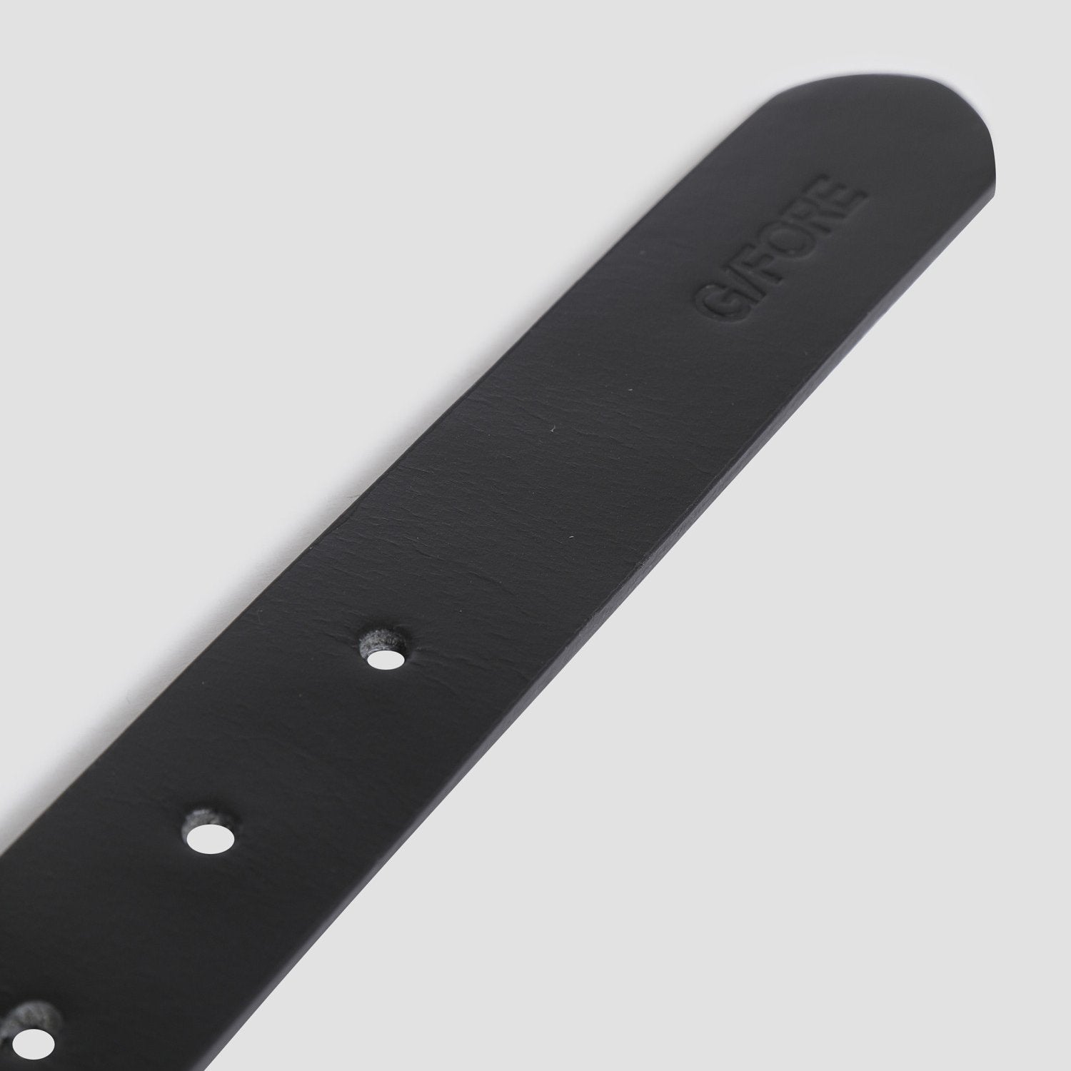 ESSENTIAL BELT 男士 皮革腰帶