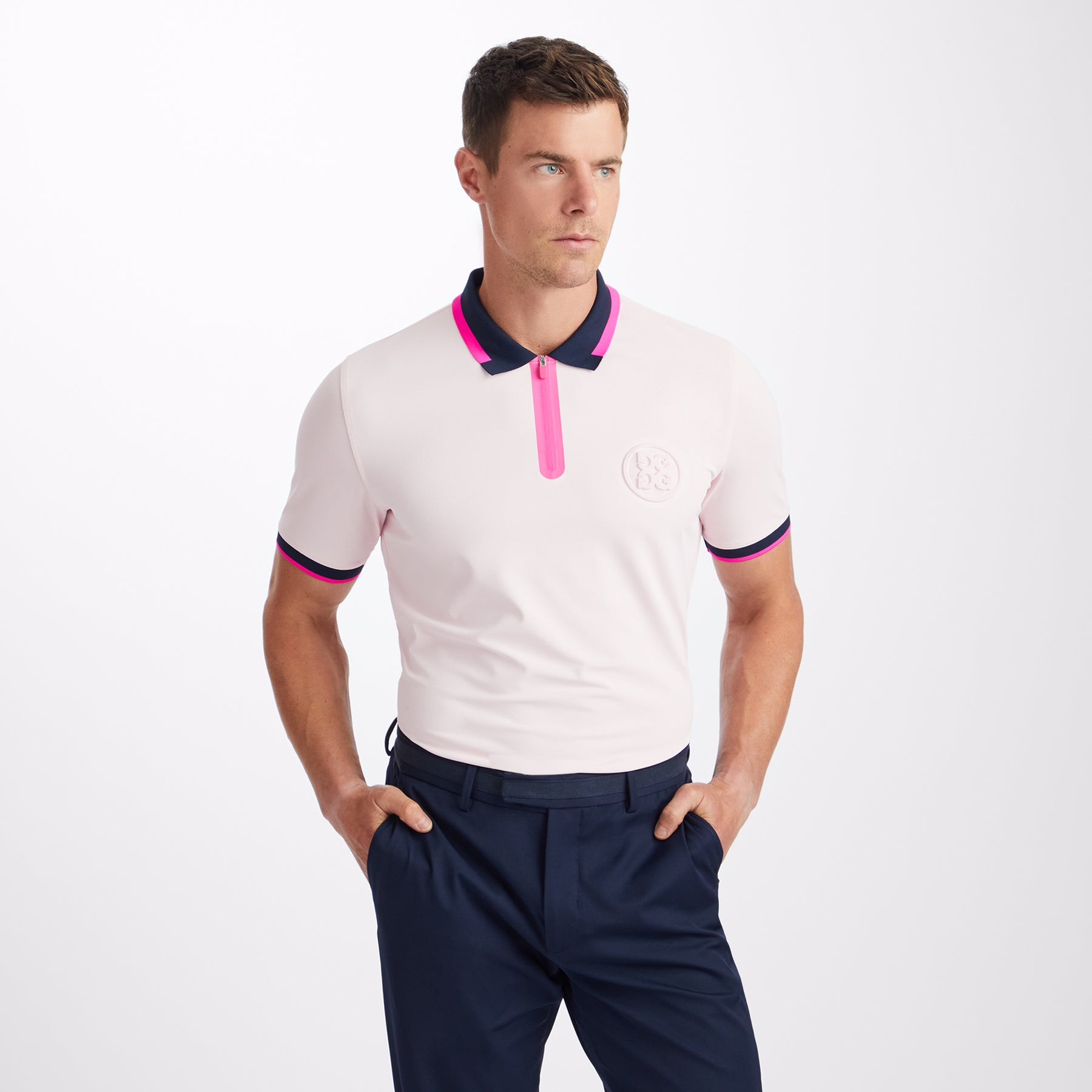 EMBOSSED LOGO RIB COLLAR QUARTER ZIP TECH PIQUÉ 男士 短袖POLO衫